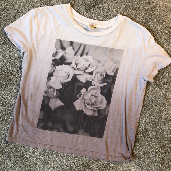Forever 21 Tops - Cropped Forever 21 Ombré Tee